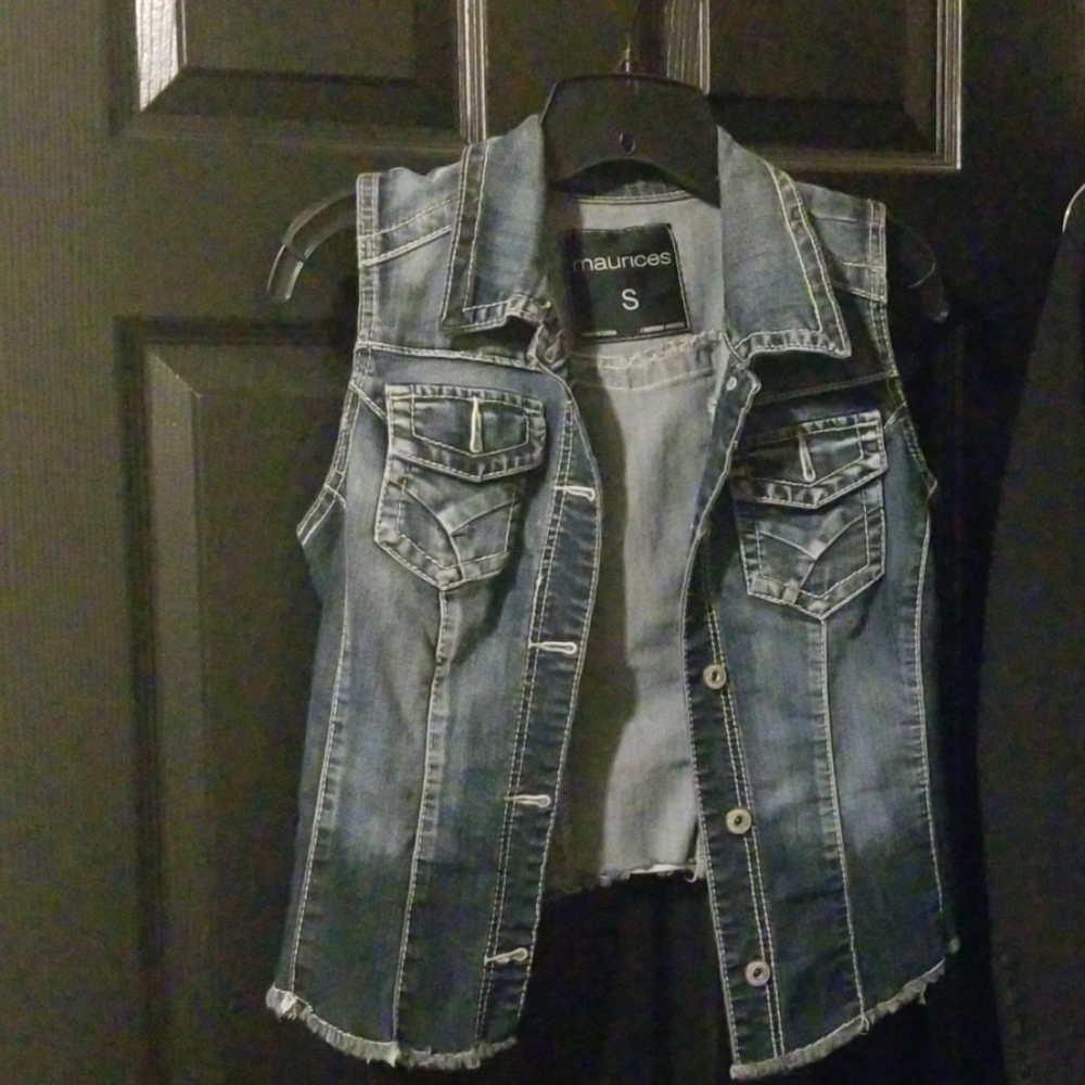 Jean Vest